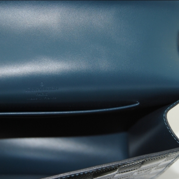 LIMITED EDITION Damier Vernis Cabaret shoulder bag LOUIS VUITTON - Picture 7 of 8